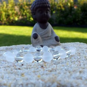 Bracelet cristal de roche mat mineraux et cristaux