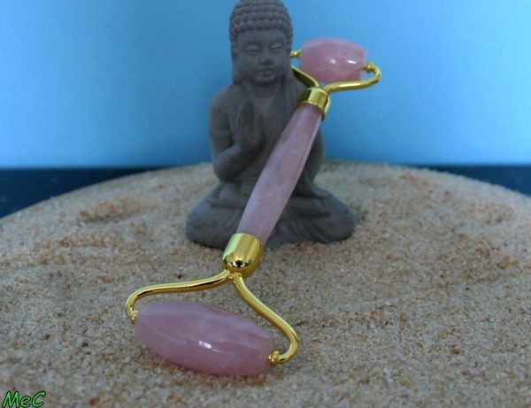 Rouleau de massage quartz rose minéraux et cristaux