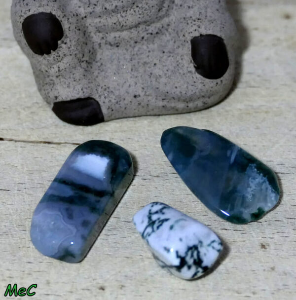 Agate mousse pierre roulée Minéraux et Cristaux
