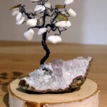 Minéraux et Cristaux Arbre agate blanche sur cristal de roche Minéraux et Cristaux