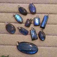 Pendentif labradorite Minéraux et Cristaux Pendentif labradorite Minéraux et Cristaux