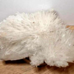 Scolécite brute Scolécite 1 Minéraux et Cristaux DV